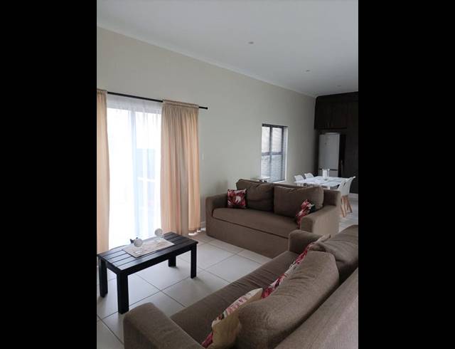 3 BEDROOM HOUSE FOR SALE IN MYRTLEDENE